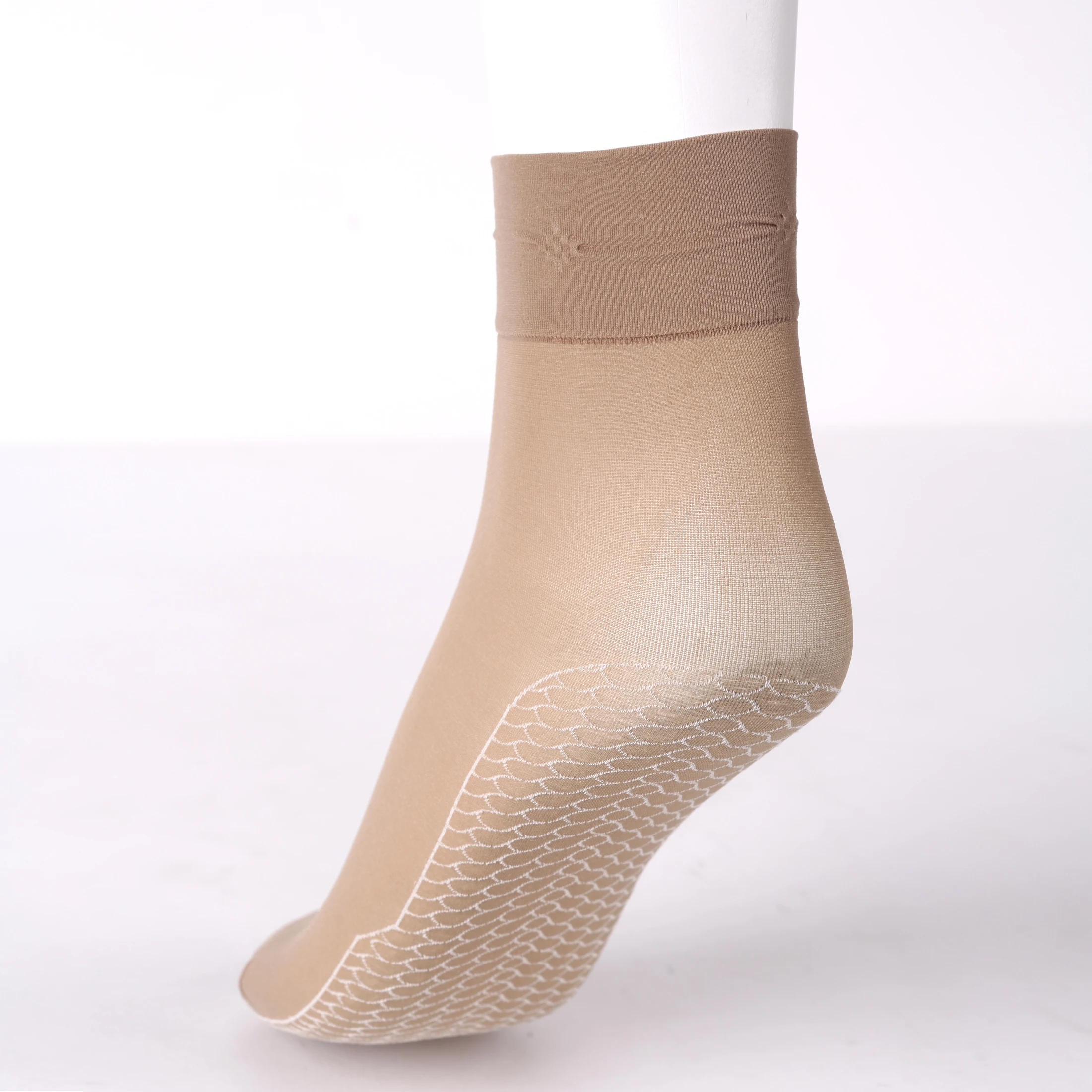 Hot Sale Breathable Lady Nylon Yarn For Disposable Try On Socks