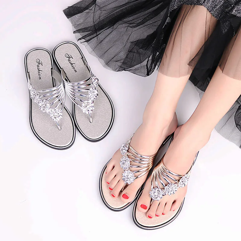 2023 New Design Summer PVC Flat Jelly Thong Flip Flops Transparent Casual Beach Shoes Women Sandals