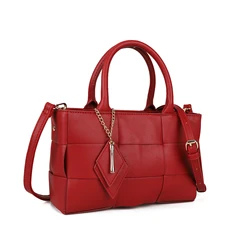 HEC 2022 Elegant Design Women Woven Purses Fashion Ladies Small Ladies Handbag Crossbody