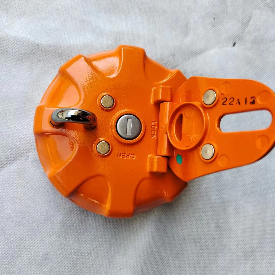 Doosan Daewoo Hyundai Bobcat Excavator Diesel Fuel Tank Doosan Engine Oil Filler Cover 110508-14949A Tank Door Original