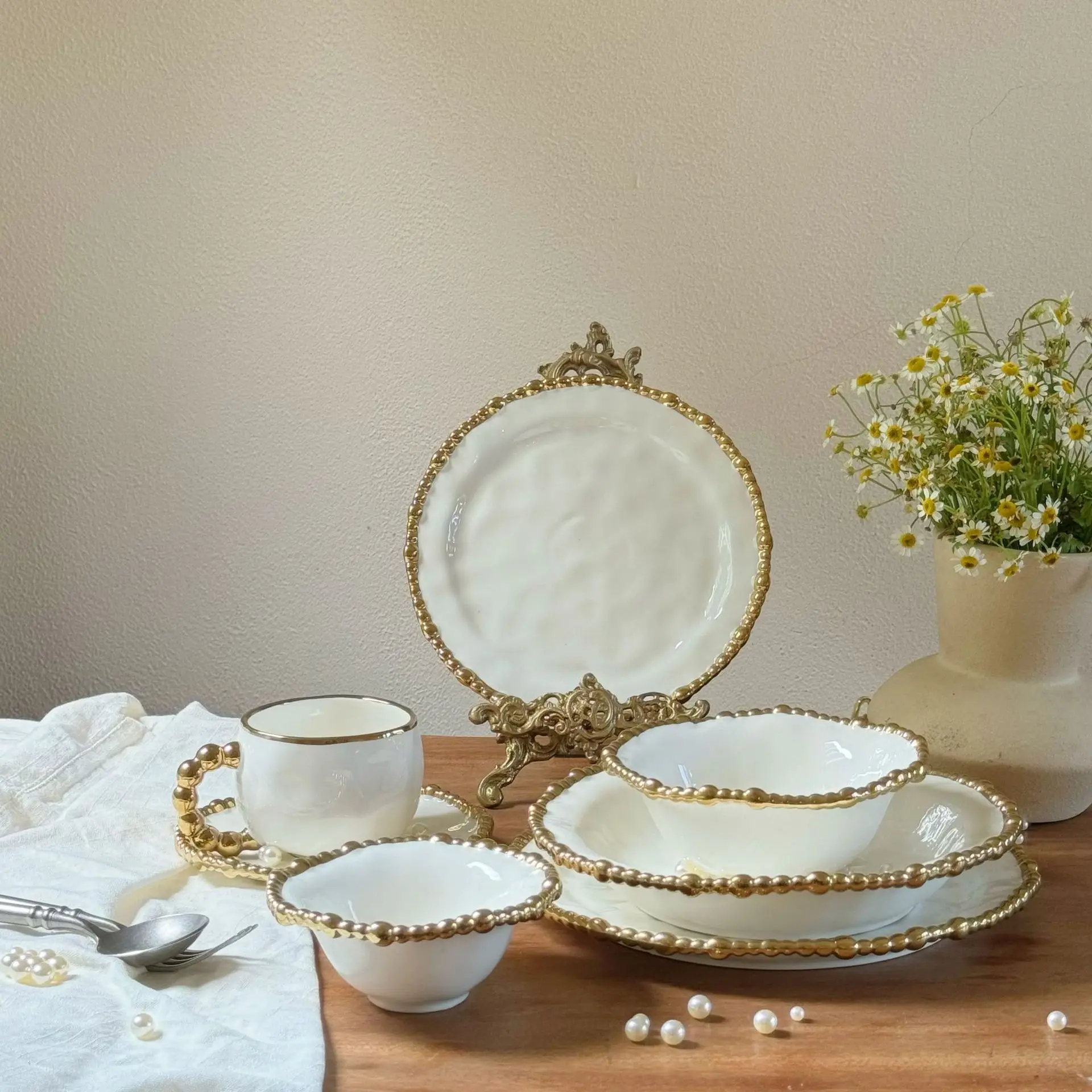 Royal golden pearl decor white porcelain tableware luxury porcelain gold luxury dinnerware sets for dinner