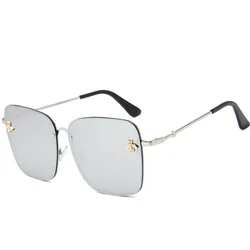 2022 New Fashion Lady Oversize Rimless Square Bee Sunglasses Women Men Small Bee Glasses Gradient Sun Glasses Female UV400