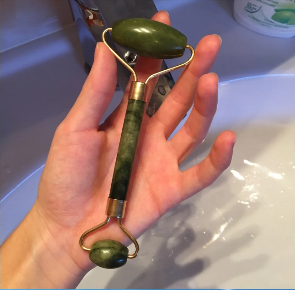 wholesale Healthy Facial Beauty Body Head Neck Foot natural green  jade roller for face massager tool