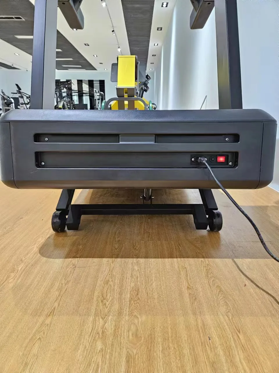 LZX-L30 Commercial Use Gym Equipment Indoor Touch Screen Running Machine For Body Exercise