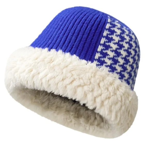 Fashionable Thousand Bird Grid Knitted Hat for Women Shopping in Autumn and Winter, Plush Warm Ear Protection
