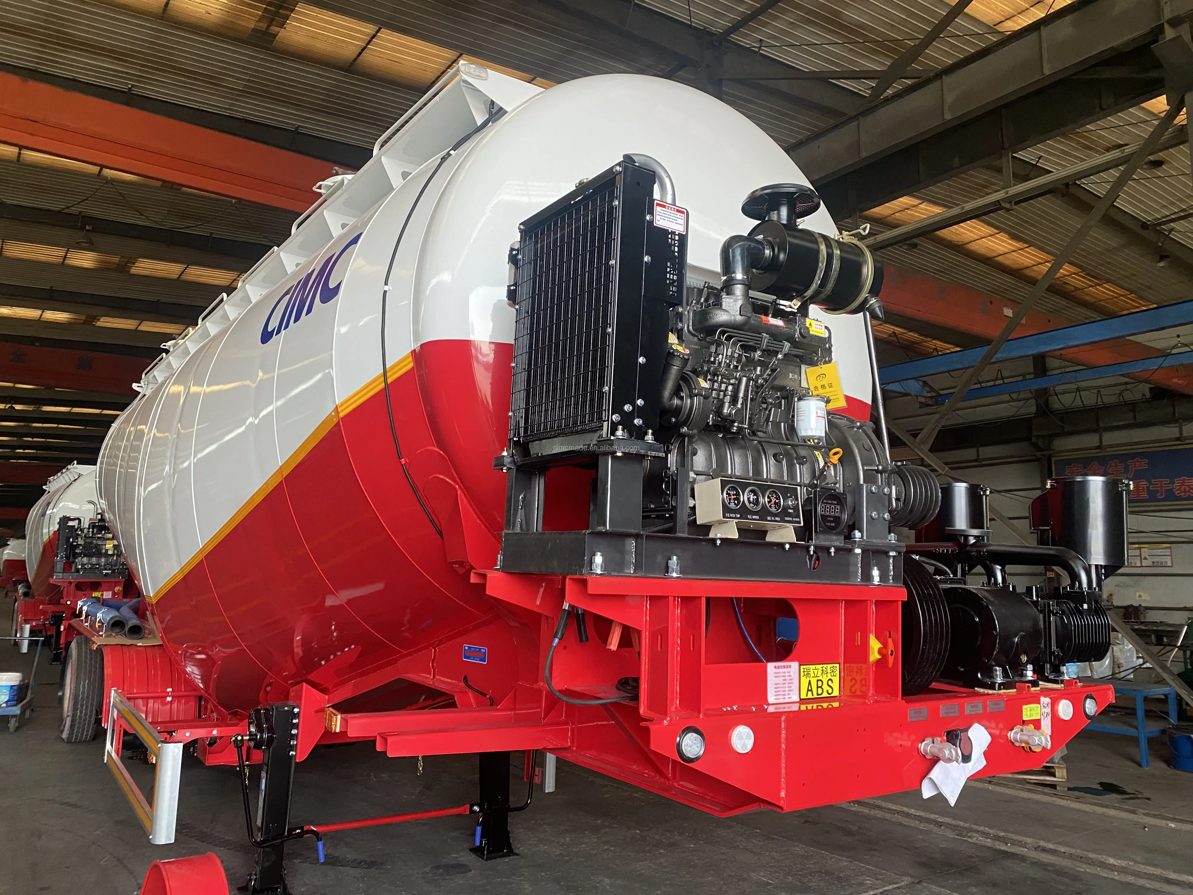 CIMC Iron Steel Material Three Axles V type 40 50 60 Ton For Sale Dry Fly Ash Powder Bulk Cement Tanker Semi Truck Trailer