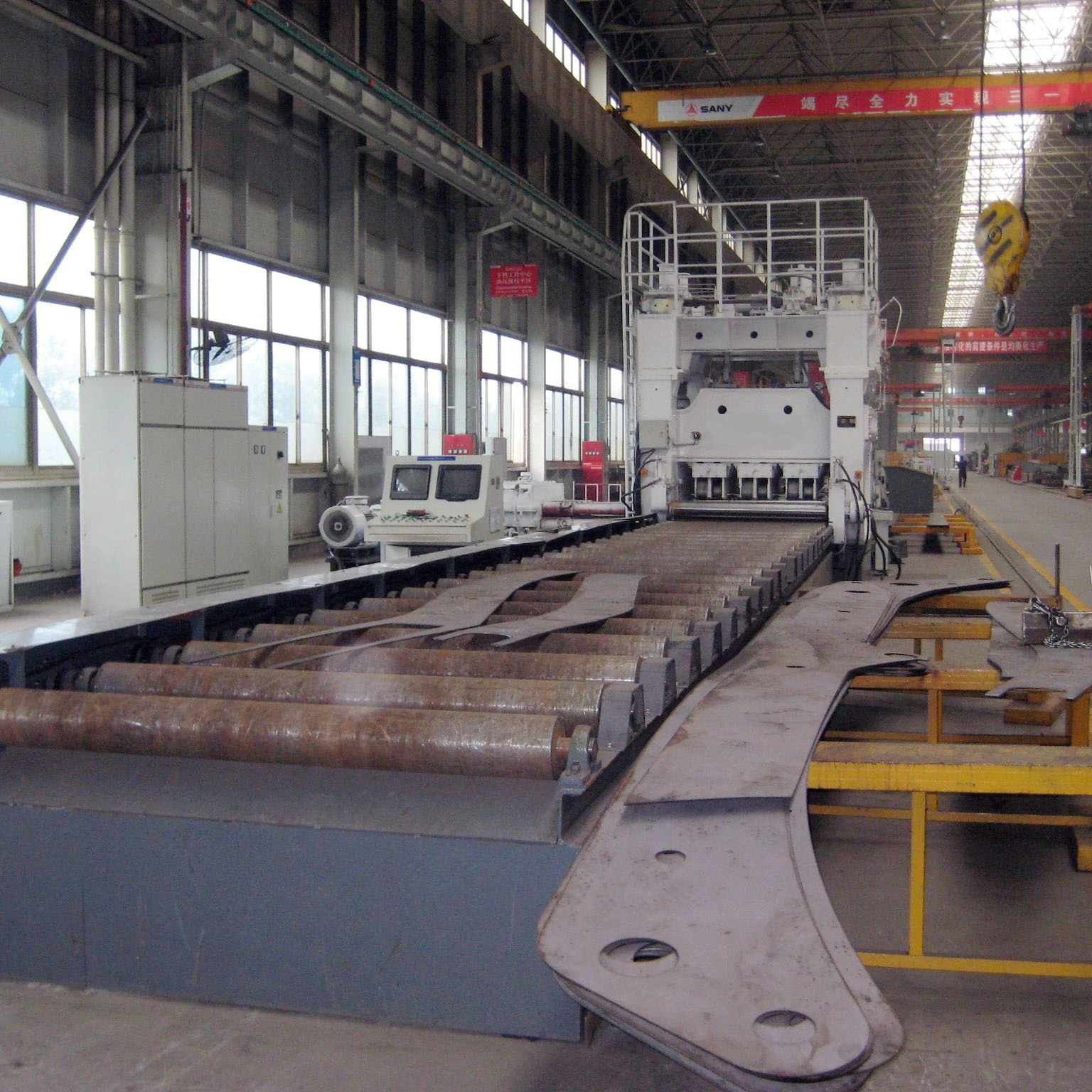 Large levelling machine manufacturer