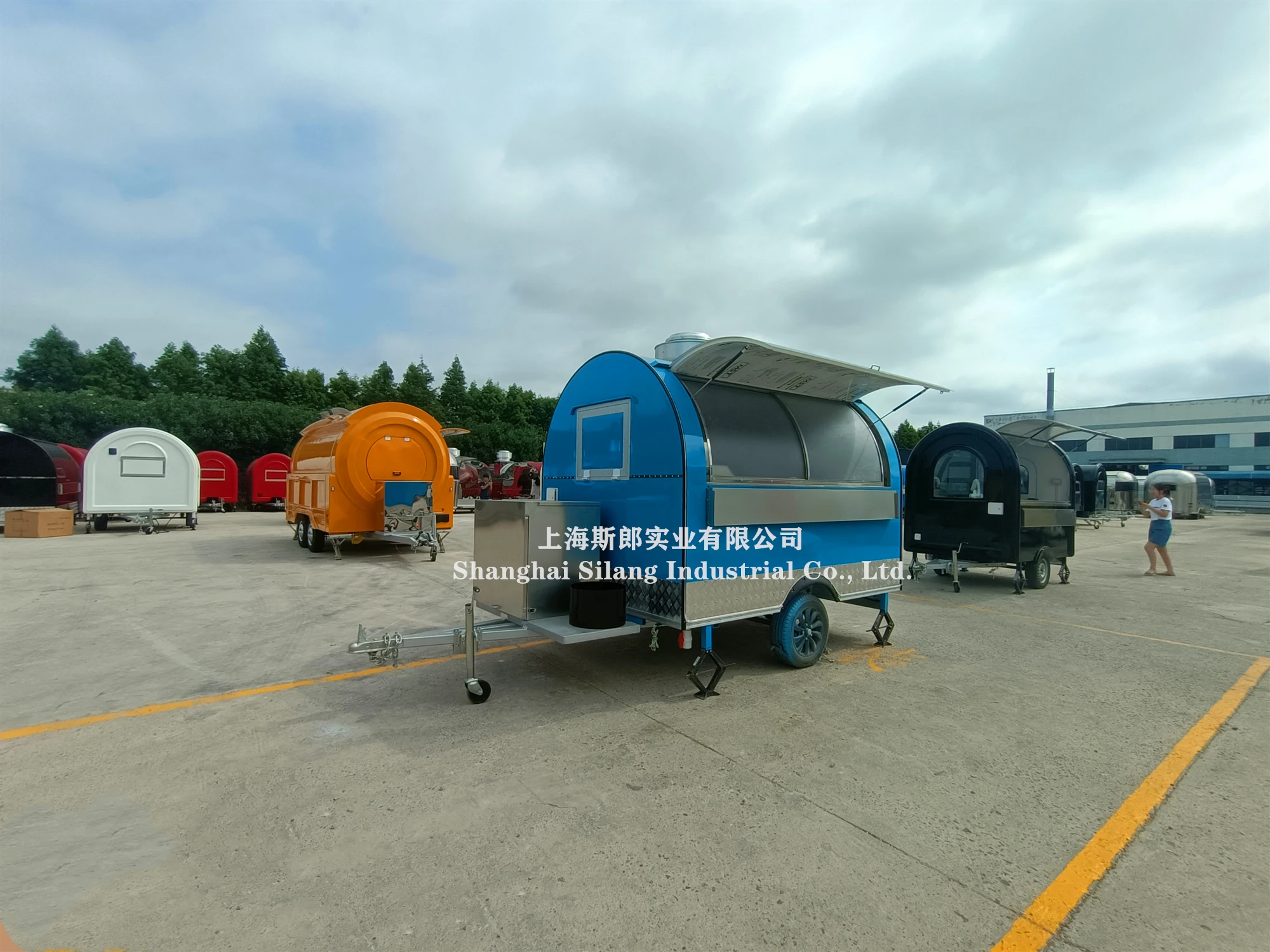 Classic High Quality Fast Food Mobile Trailer With Hood, American Standard Street Food Cart With 3+1 Sink