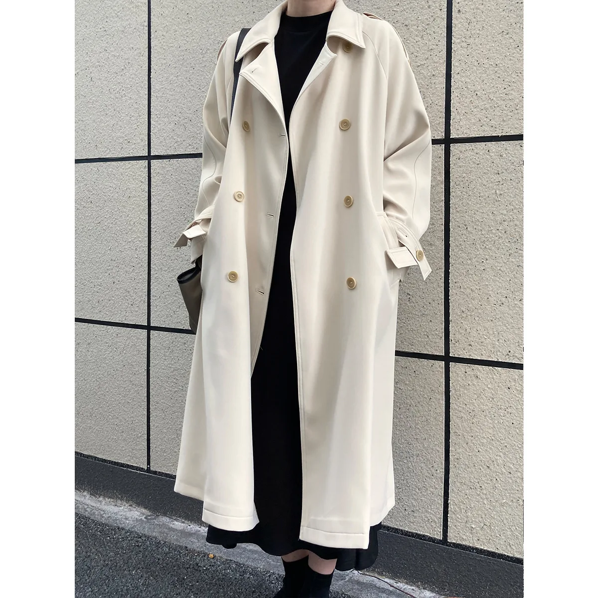 Customized autumn and winter  new style draping loose fashion mid long knee length trench coat printing  LOGO