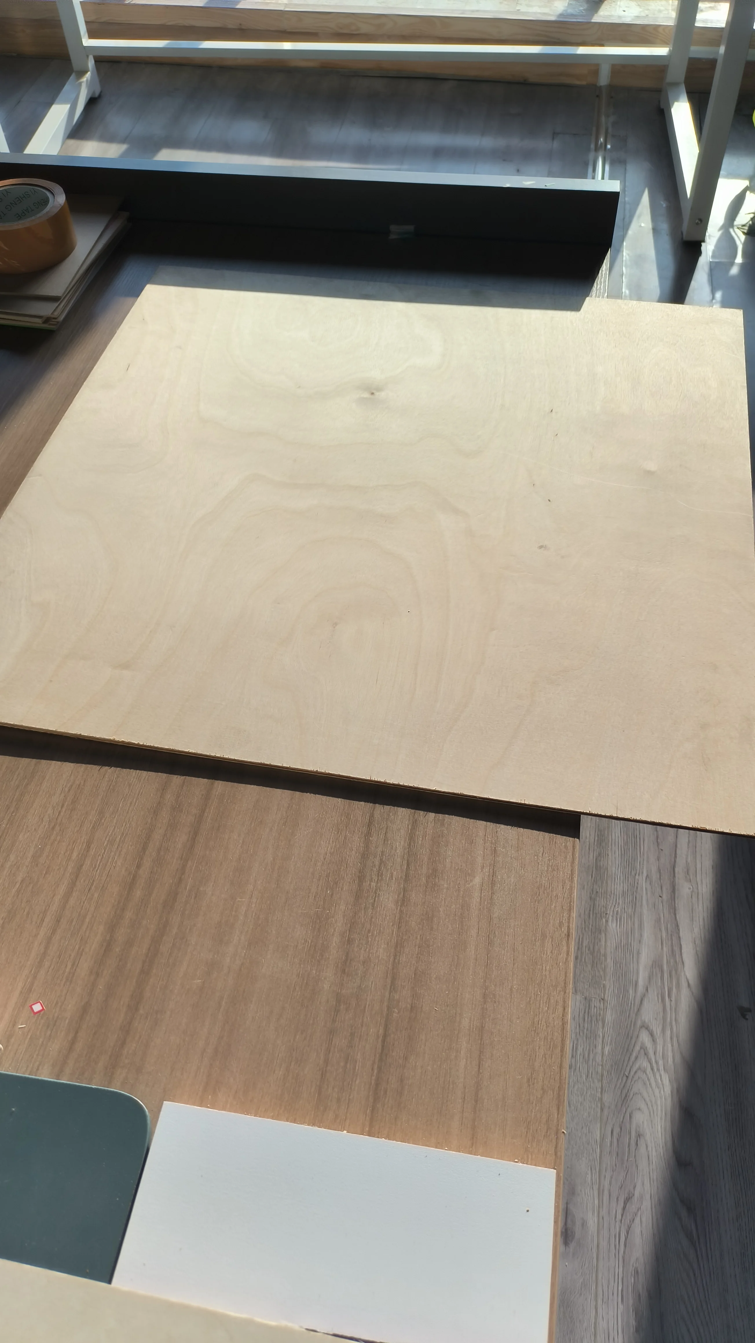 high grade factory price birch face poplar core E0 glue 4mm 1220x2440mm birch plywood for furniture and laser cutting