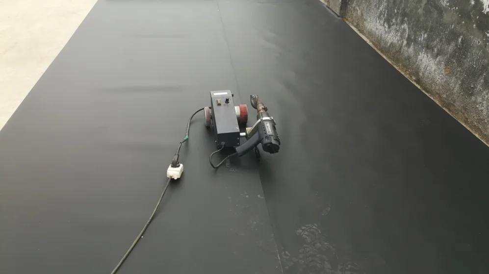Self adhesive epdm TPO roofing membrane waterproof membrane for flat roof waterproofing