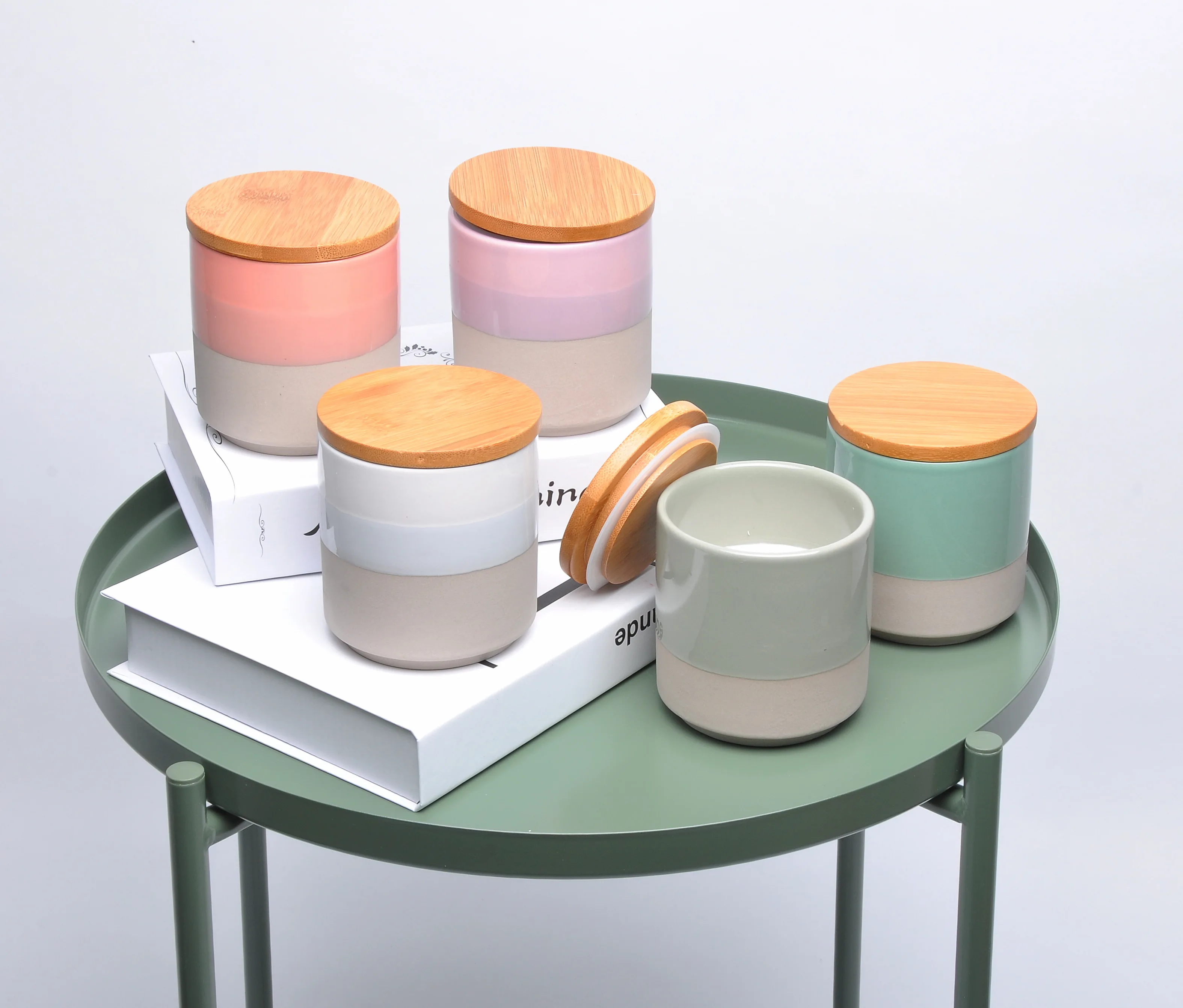 Hot sell wedding ceramic jars with lid candle vessels ceramic candle holder empty canisters for candles