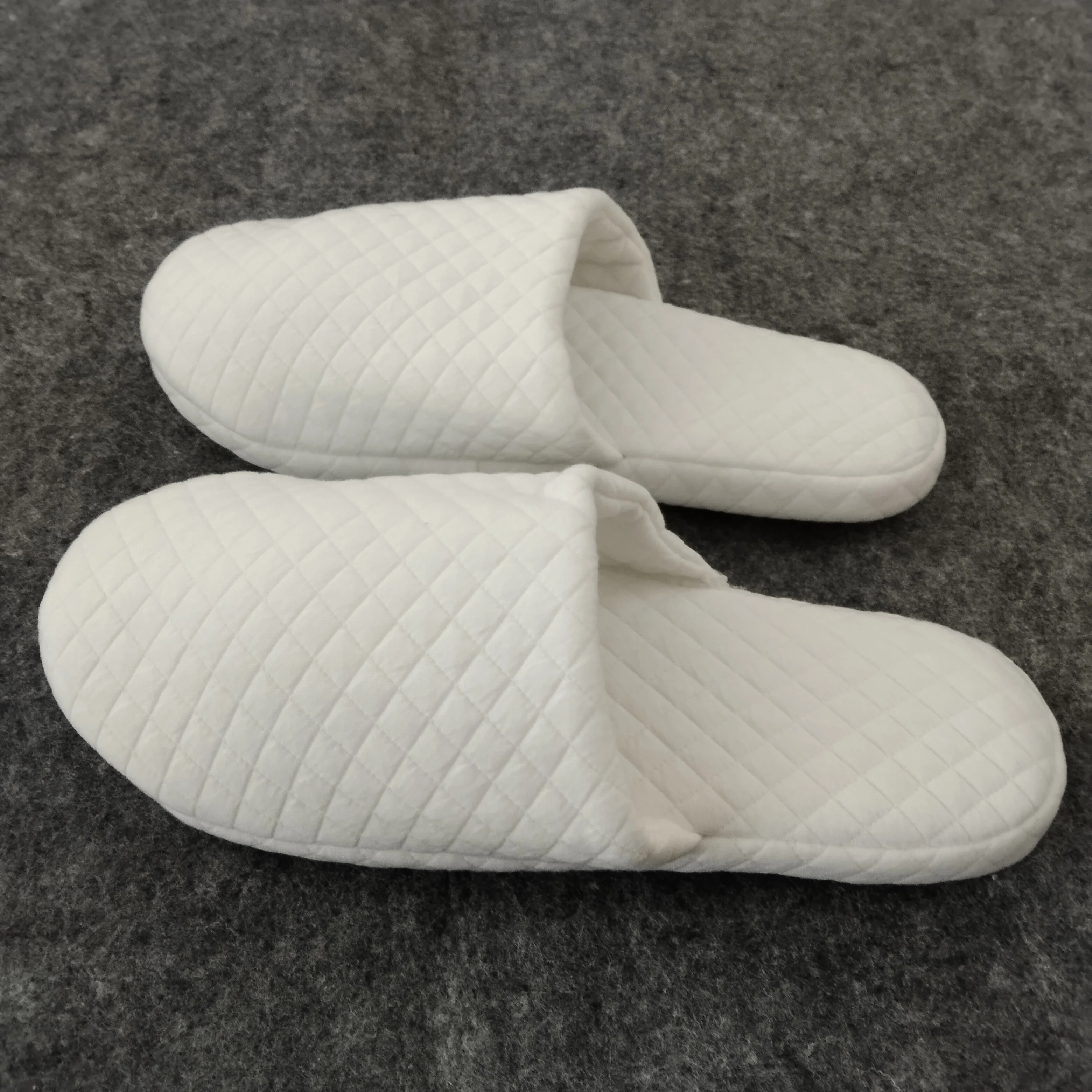 Wholesale White Man Slipper Cosy Sandal Shoes Velvet Light Weight Soft Slipper Slippers Sandal for Men