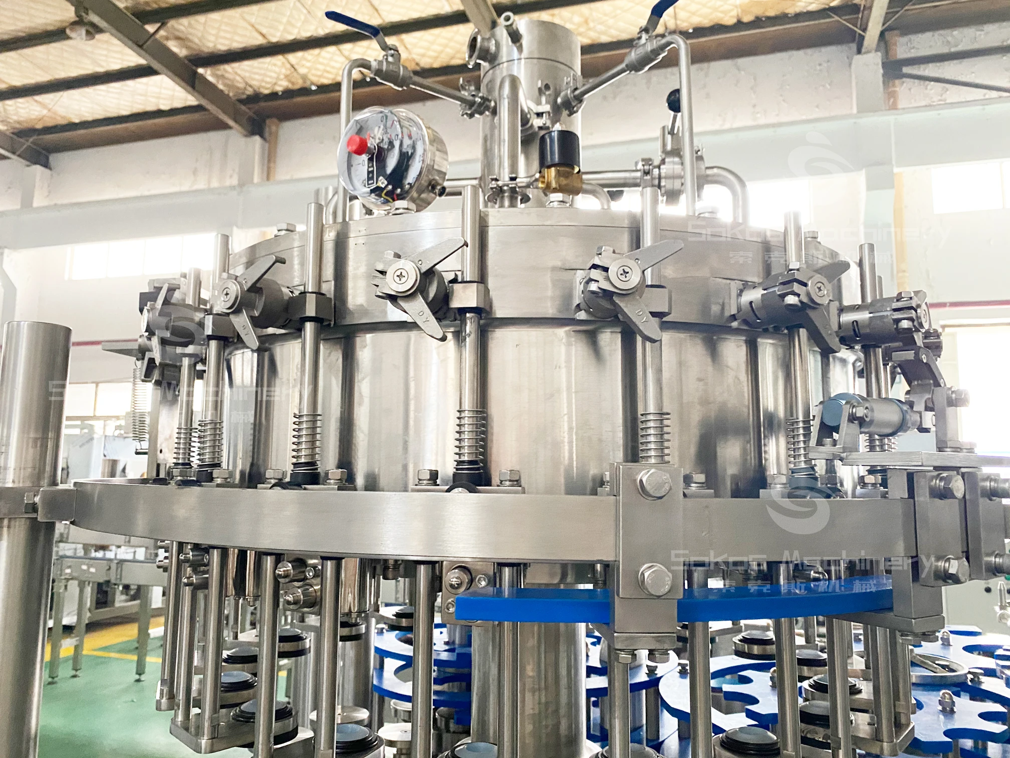Compact Sparkling Soda Drink Water Filling Production Line For Bottle Packing