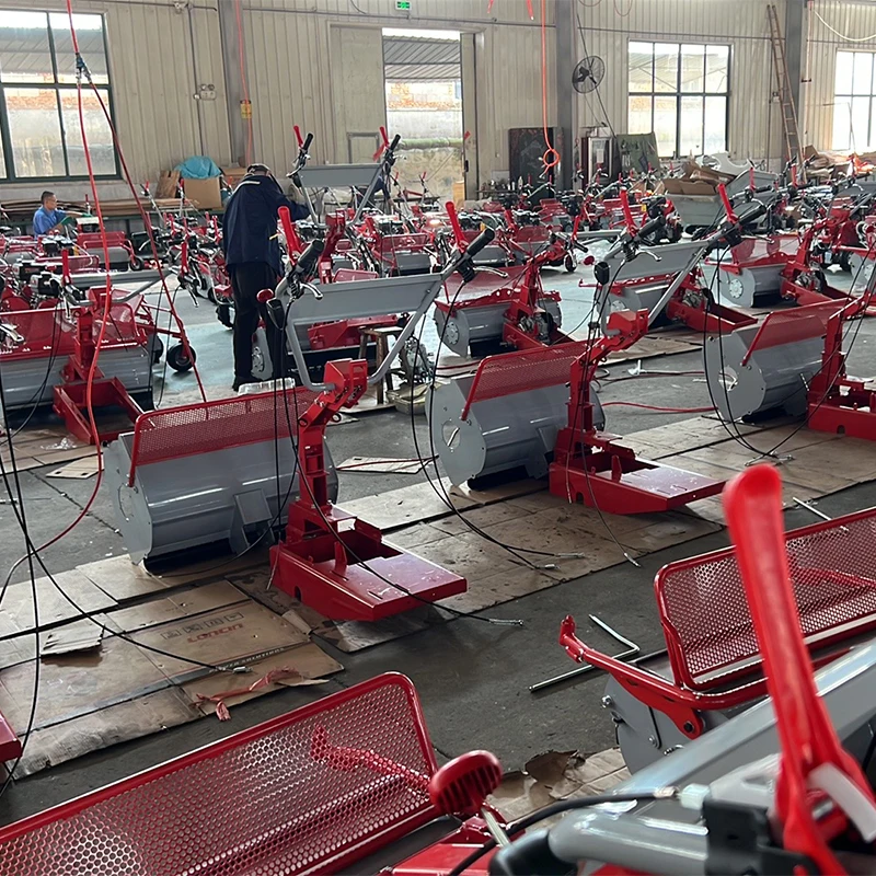 China Factory Lowest Price Grass Cutting Machine Hay Mower Hand Push Lawn Mower Gasoline Engine Track Lawn Mower