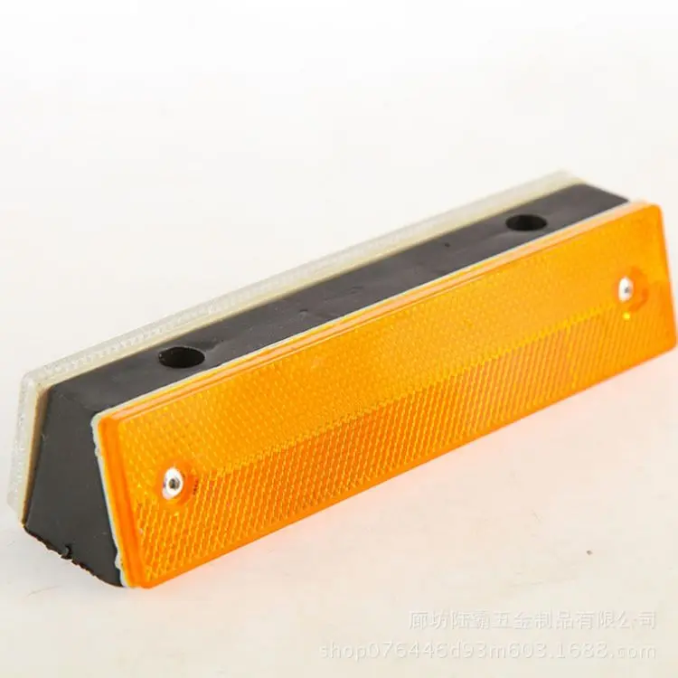 Best Selling Highway Guardrail Road Marking Reflector Plastic Rectangular Warning Light for Road Markers