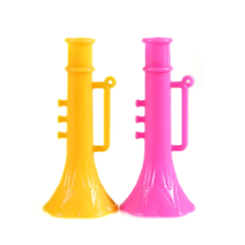 hot sales cheap mini plastic toy horn whistle for children capsule toys