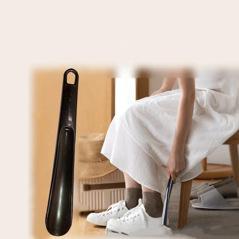 Custom LOGO 25 CM Plastic Shoe Horn Lazy Short Shoe Spoons Mini Plastic Small Shoehorn Shoe Puller