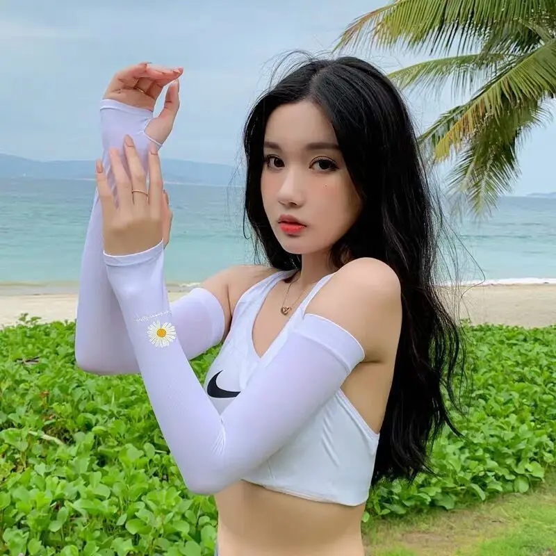 Korean super hot small daisy flower sun protection viscose fiber oversleeve UV protection