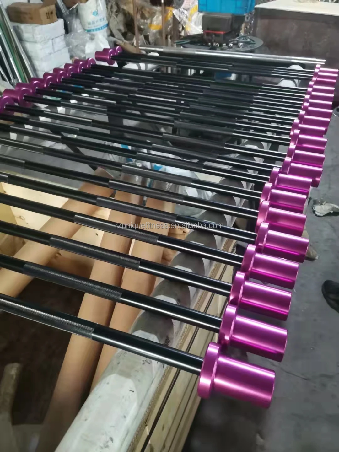 Customized 10kg, 20kg Grip Eco-friendly Gym Weight Lifting Hard Chrome High Strength Spring Steel Deadlift bar Barbell bar