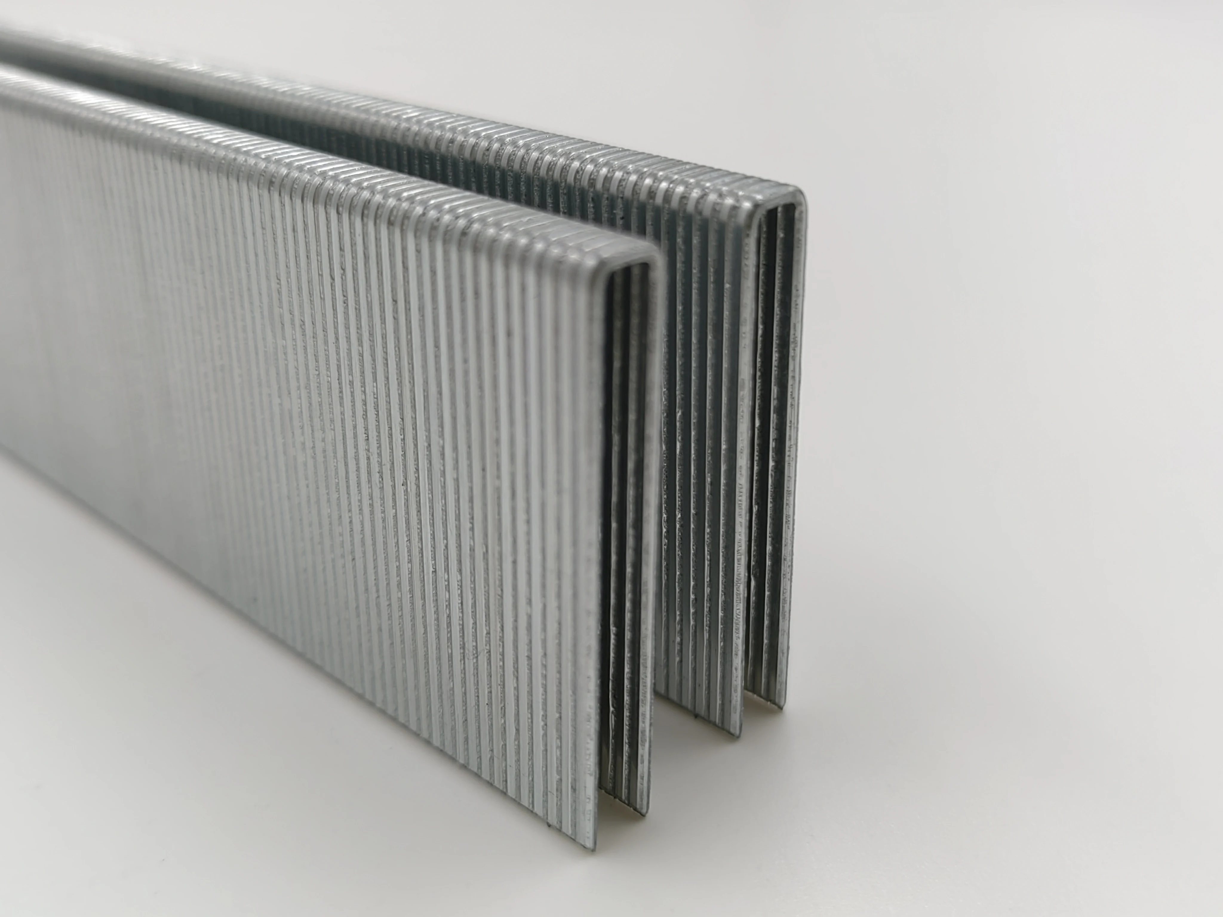 Furniture staples  High carbon steel staples K4 High tensile strength  K438