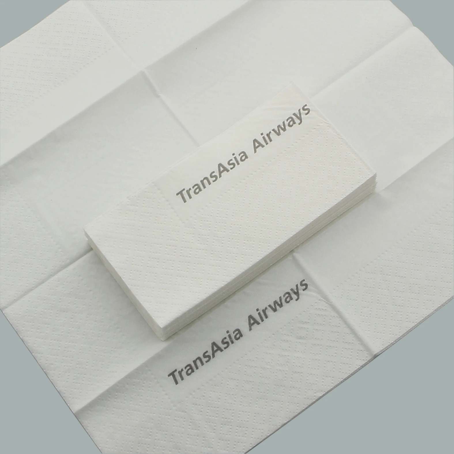 Customized dinner napkin Personalized dinner napkins 30cm 33cm 40cm napkin Virgin pulp Bamboo pulp Recycled pulp 1-2 color logo