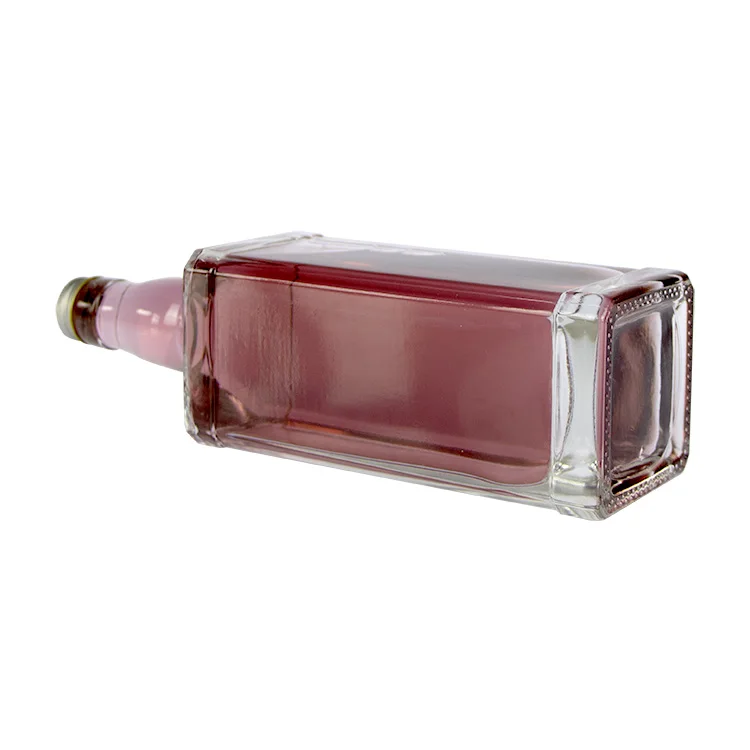 Square 650ml Glass Liquor Bottle with Screw Cap for Vodka Gin Whisky Tequila