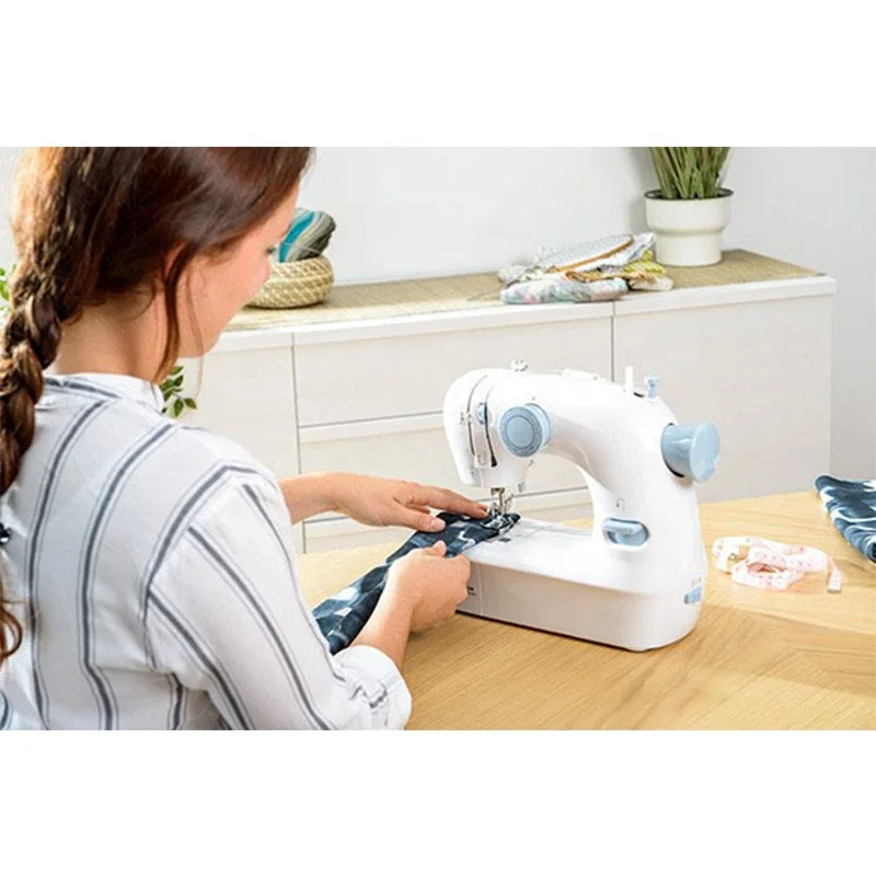 Best-selling 2021 multifunctional electric mini overlock sewing machine for home DIY