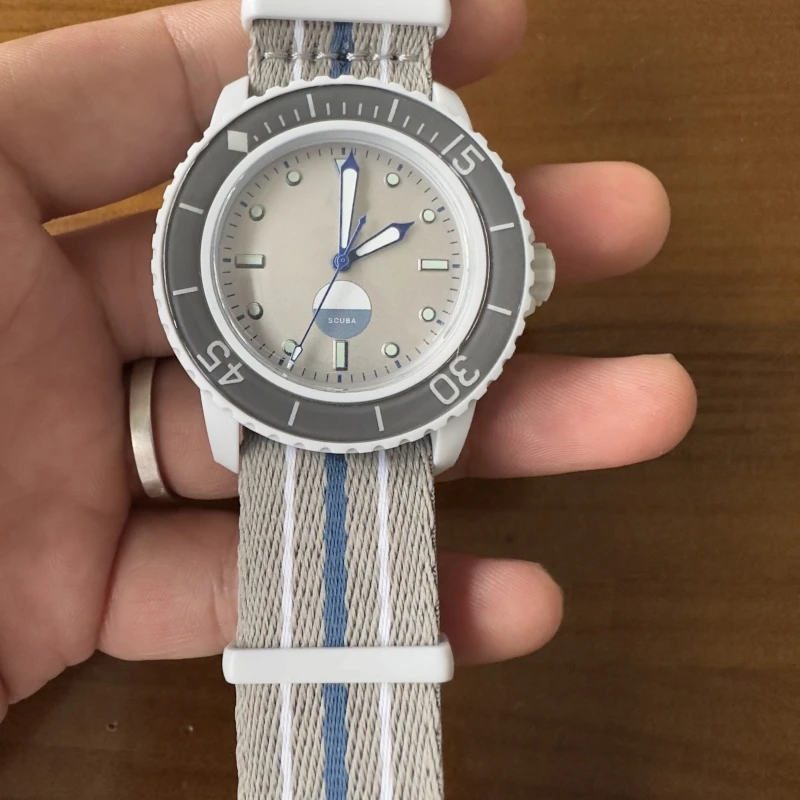 Mercury Watch 40 mm Dial up High Quality Luxury Quartz Couple Bracelet Relogio Masculino Reloj planet watch