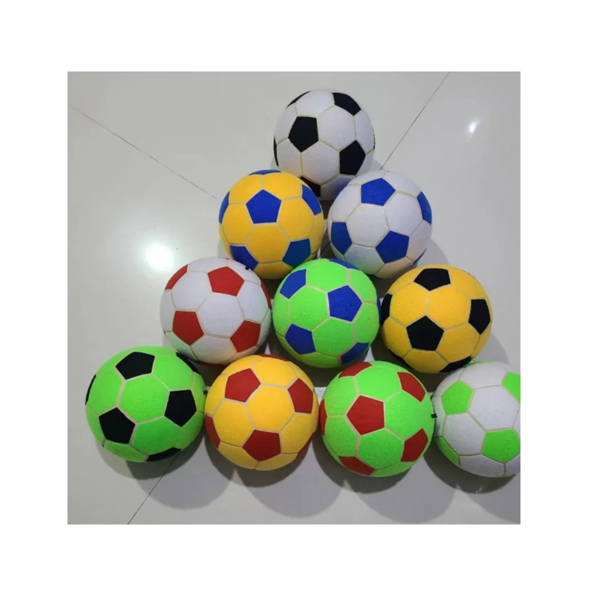 21cm Diameter Sticky Soccer Ball Sticky Football For Inflatable Soccer Darts With Magic Tape