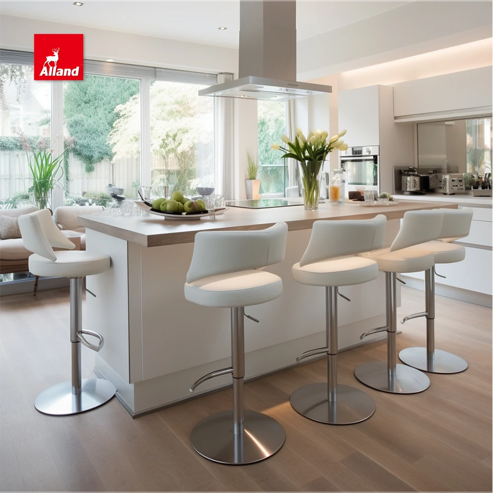 China Good Price Modern Flat Style White High Gloss Matte Lacquer MDF Plywood Handleless Kitchen Cabinet with Countertop Island