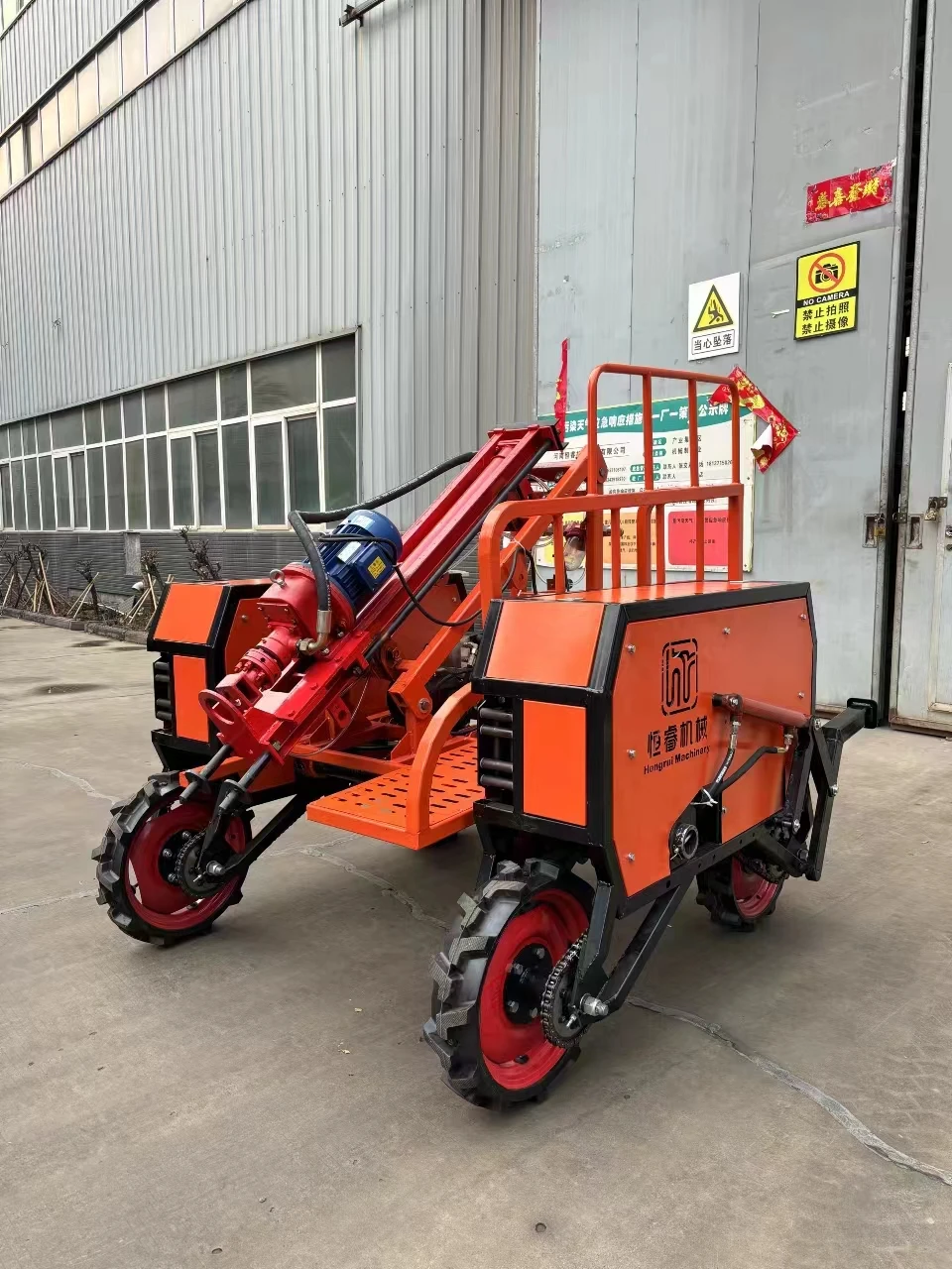 Hydraulic Small Loader Diesel Guardrail Fence Pile Driver Machine for Highway Road Diesel Hammer Pile Drivers