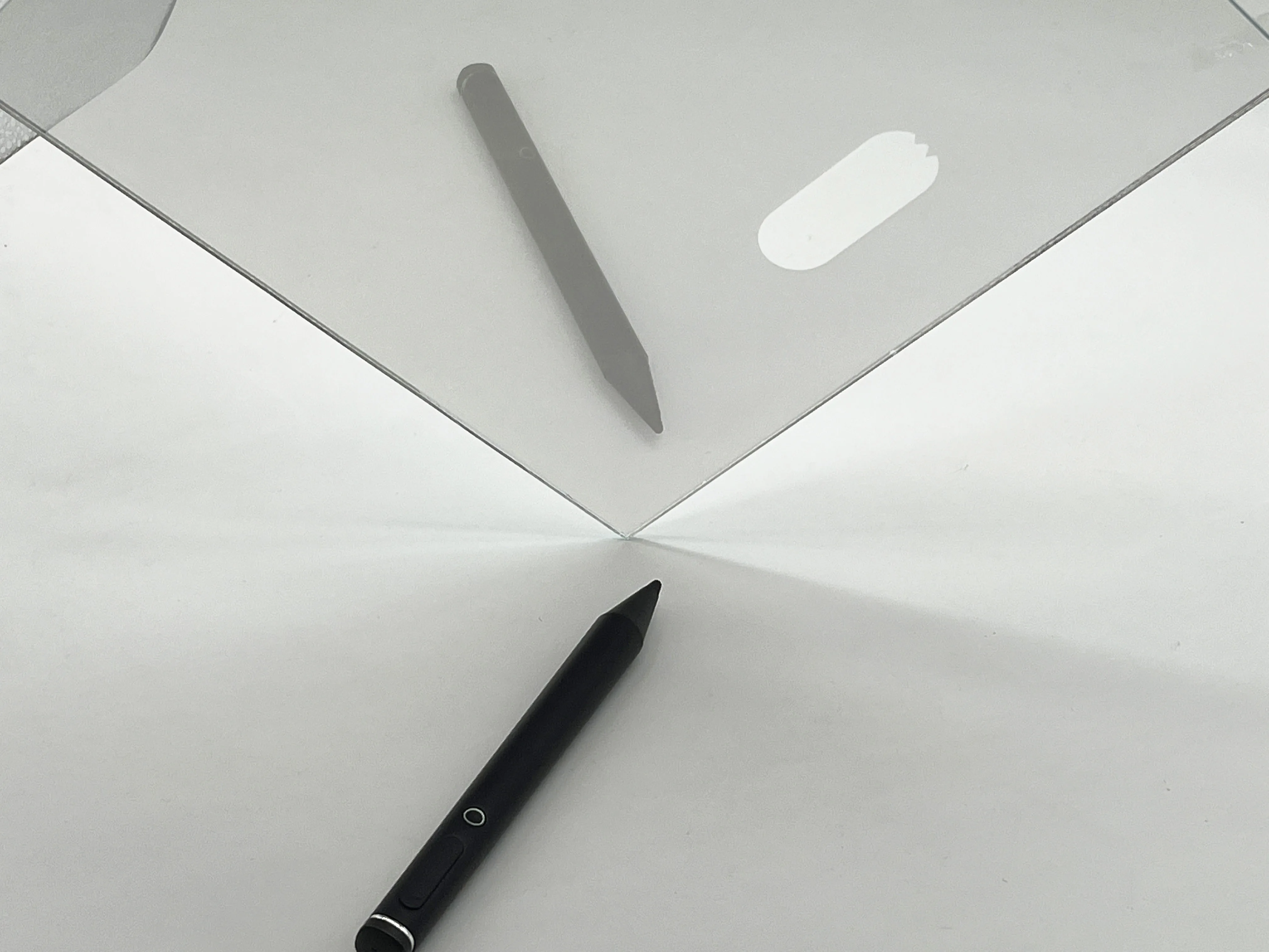 Popular High Quality Customized Size Mirror  Touch Screen Glass Factory Wholesale Price Electronic Tinted Glass For Fitness Room