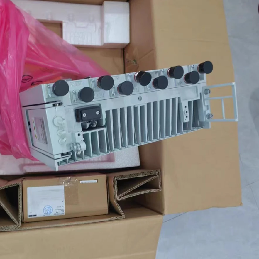 Hw DBS3900 RRU5818 2600MHz 02313BDE WD5MRRUSKF0B LTE RRU Hw RRU5818