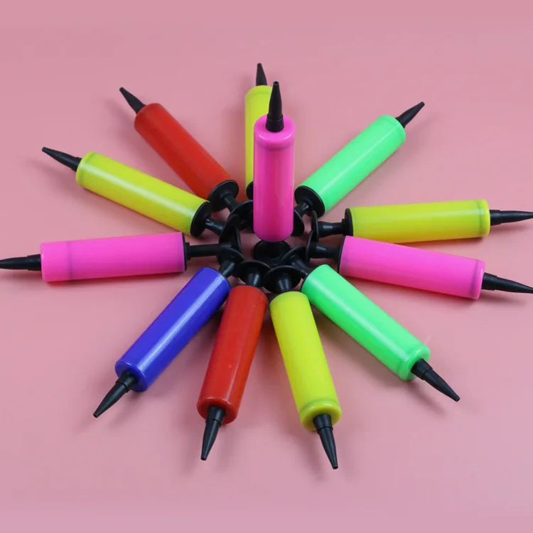 Manufacturers selling 17*3cm PP mini portable soccer ball pump needles balloon hand pump