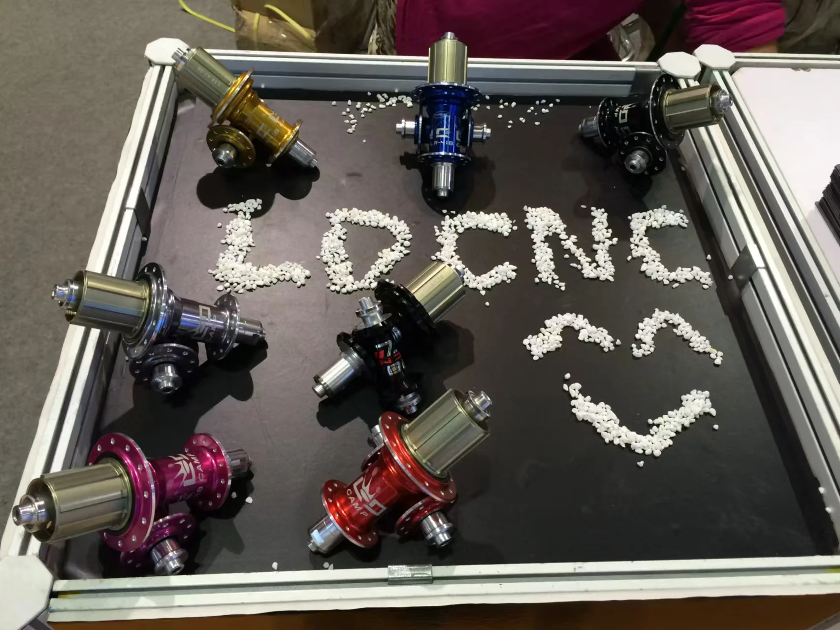 MTB Carbon Bicycle Hub 28 Holes With Super Light 88G Weight Customization Color And Package