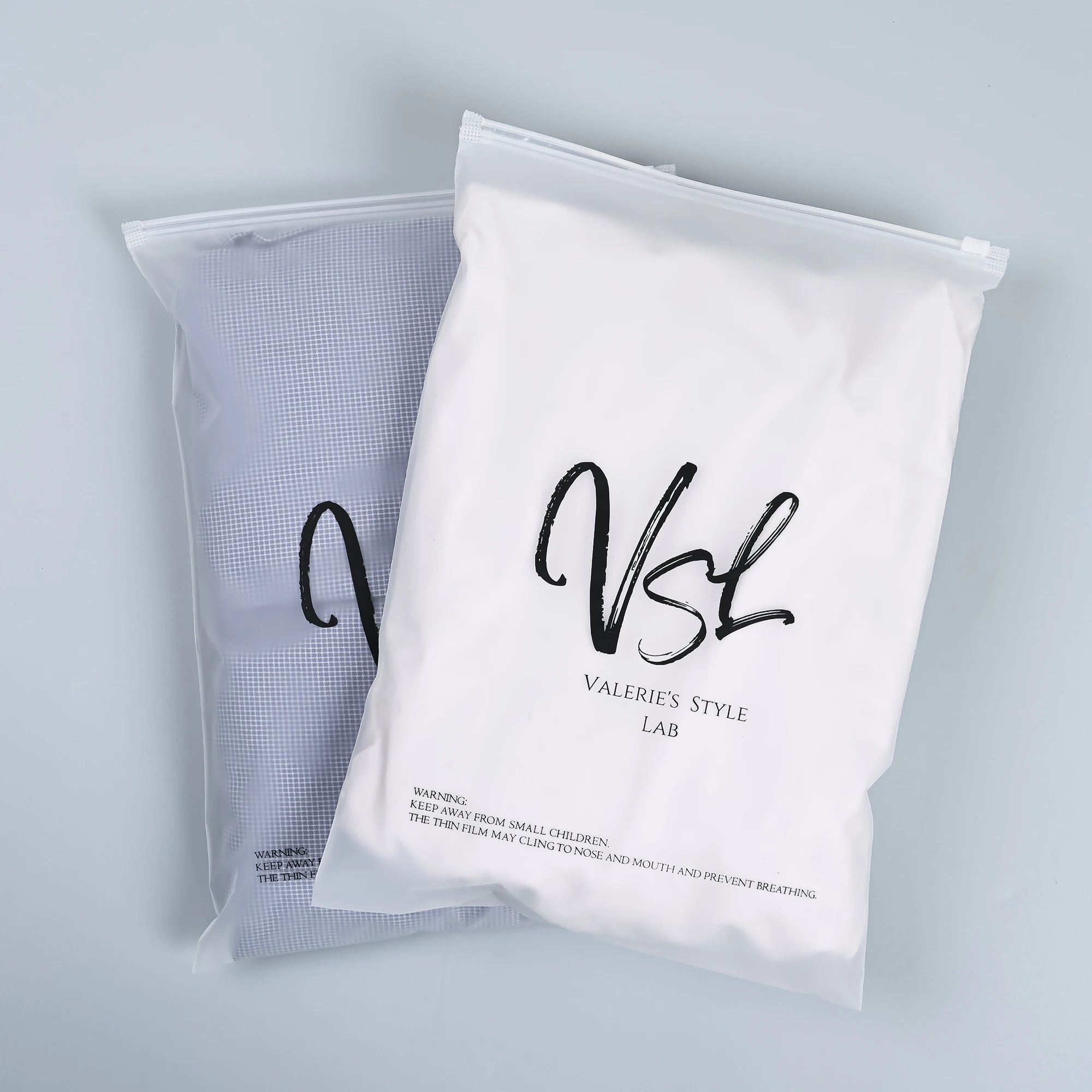 Custom Printed PE PVC Transparent Packing Bag Zip Lock Matte Bag Plastic Frosted Zipper Bags For Clothing