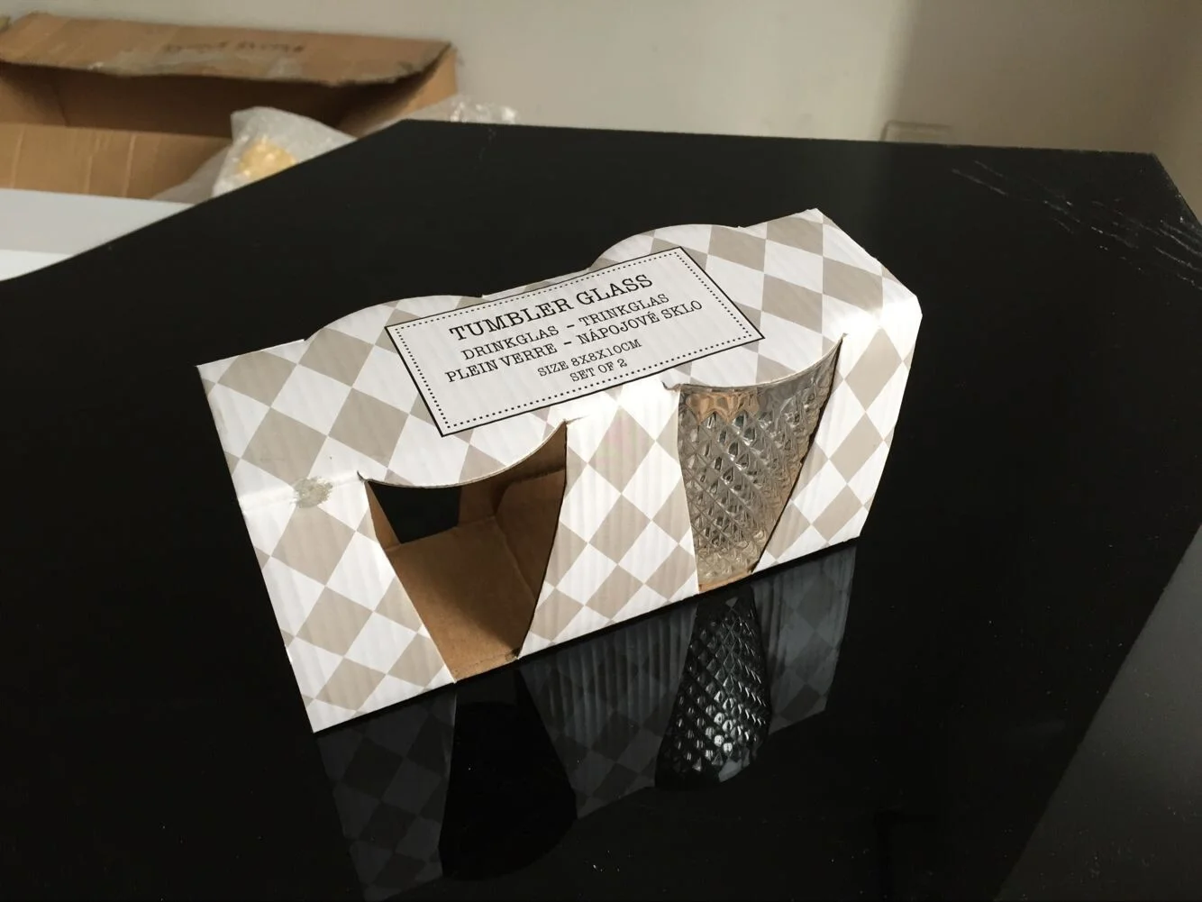 LANGXU Vintage Vertical Diamond Long Stemmed Wine Glass clear Reusable Chilling Wine Stone Whiskey Glass Set Wit