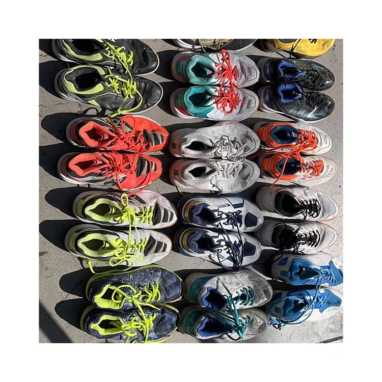Buy wholesaler Bales shoes used 2nd China brand Badminton shoes indoor soft preloved shoes ship to Asia