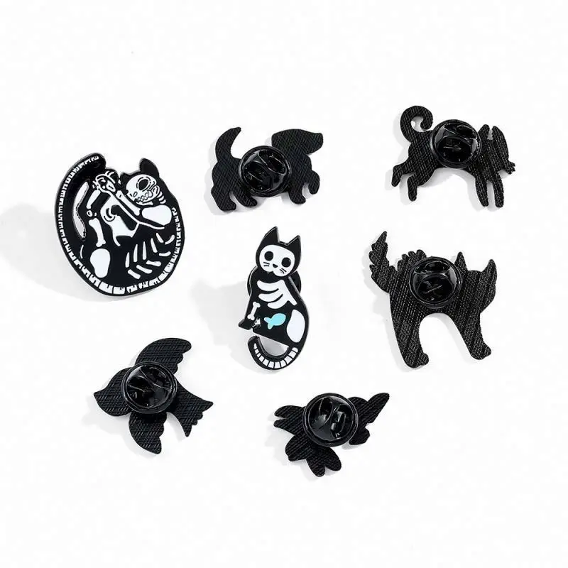 Customized Enamel Pin Cartoon Creative Metal Personalized Enamel Pin black cat animal Brooch lapel pins Manufacturers wholesale
