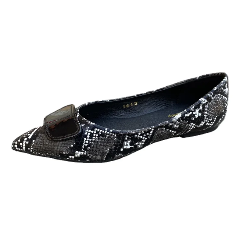 Low price China wholesale cheap foldable normal flat pump shoes for women and ladies