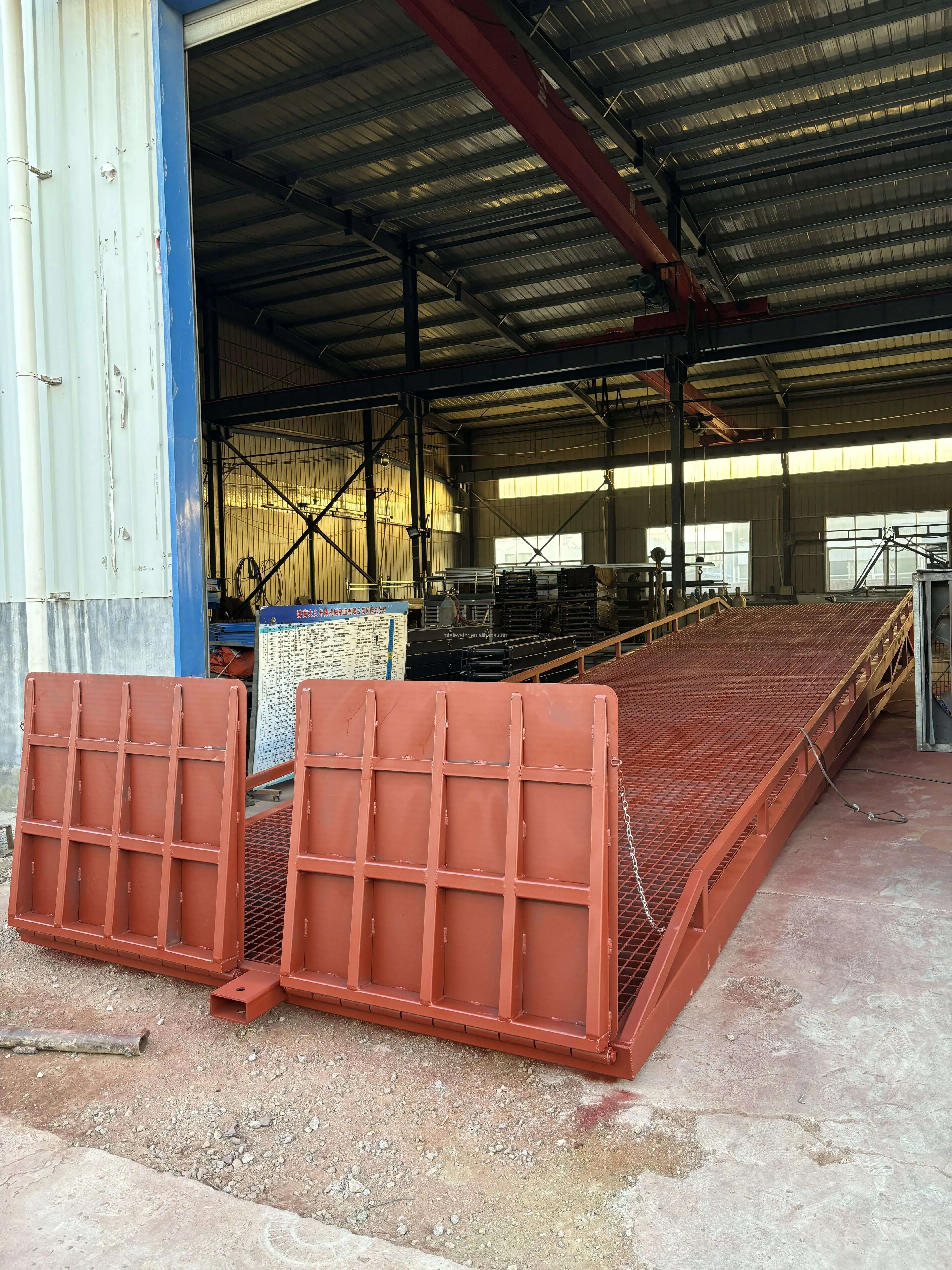 mobile boarding bridge   cargo loading ramp   forklift loading ramp