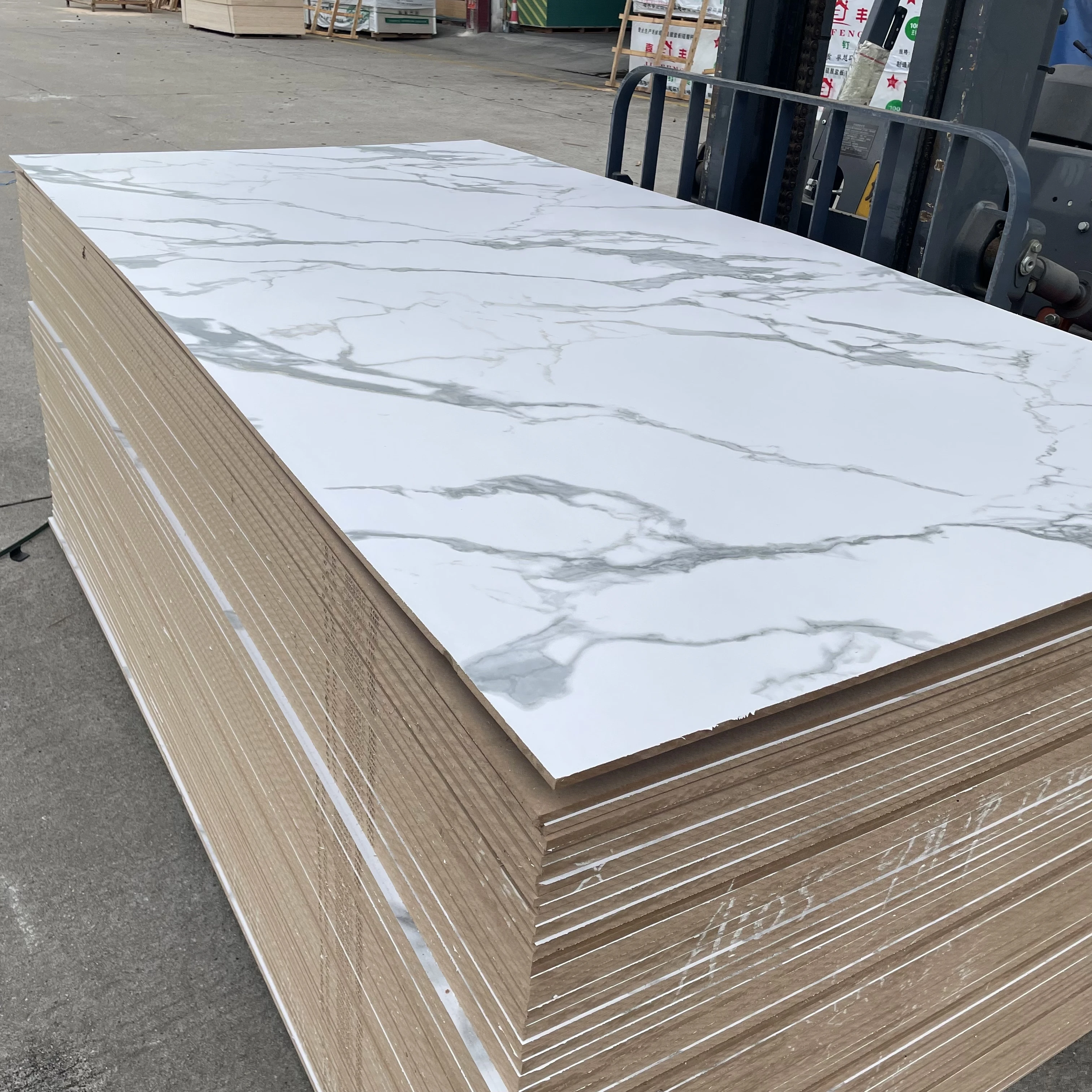 QIXIONG 2023 Mdf Marble Sheet Furniture White Melamine 1220*2440*18mm Super High Gloss Matte Pet Laminated MDF