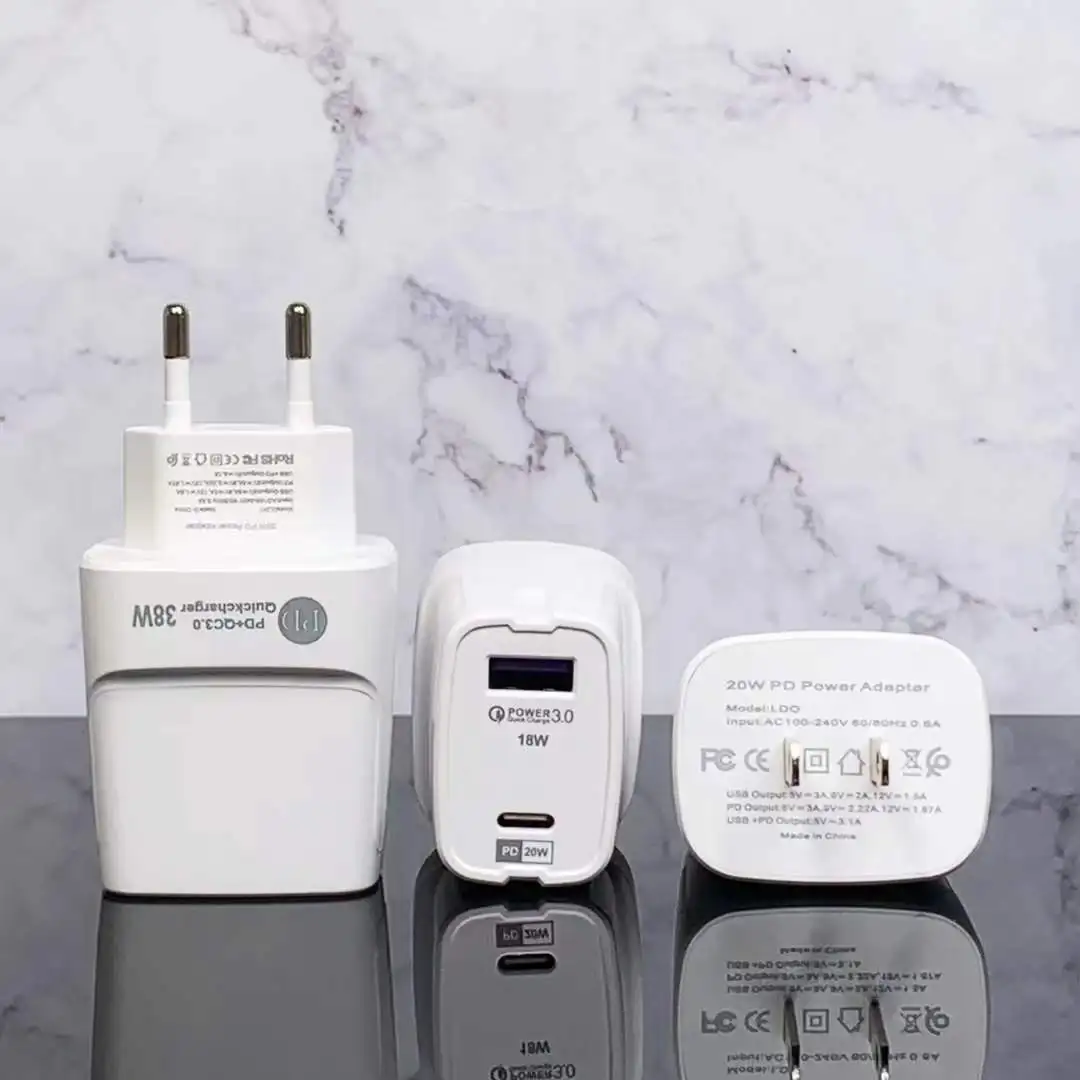 Wholesale USB Fast Charger 2 charging ports 20 W PD QC3.0 Wall Charger for iPhone Original  cargador tipo c carga rapida