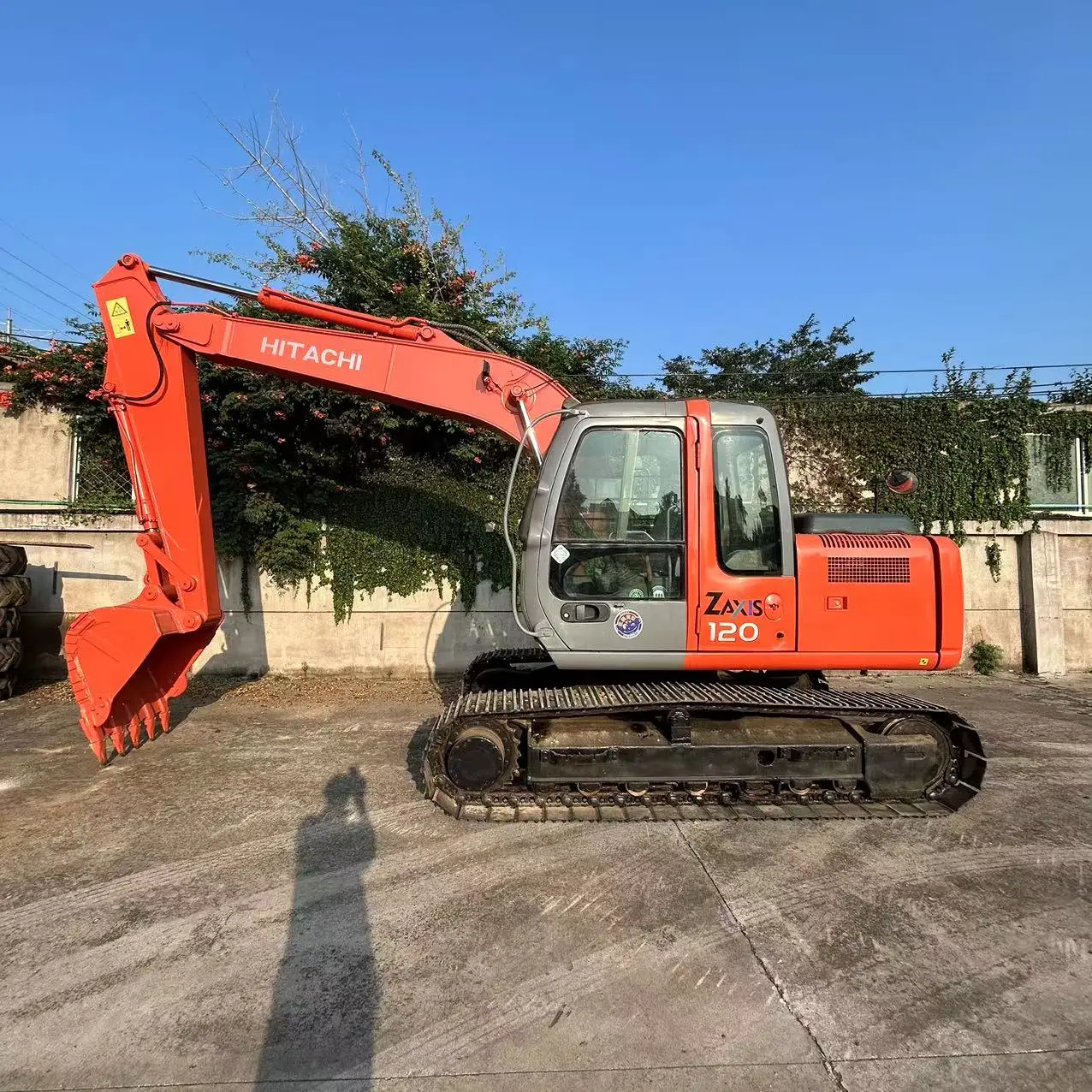 Used Japan 12ton ZX120 Japan brand excavator HITACH I 12 ton used excavadora for sale