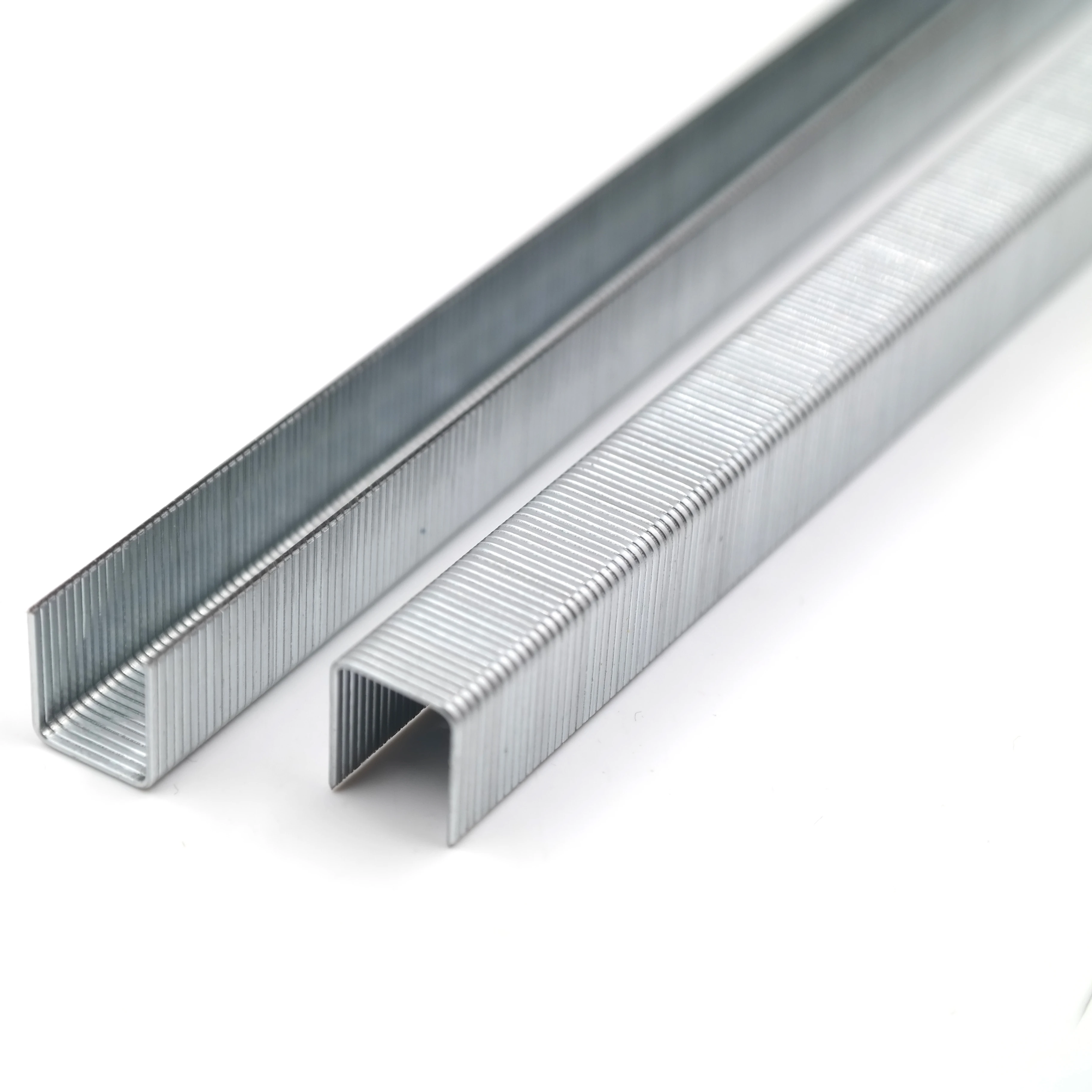 Beautiful and atmospheric 22 gauge finish nails staples 7110  Galvanized U Shaped Fine Wire Staples for Interior decoration