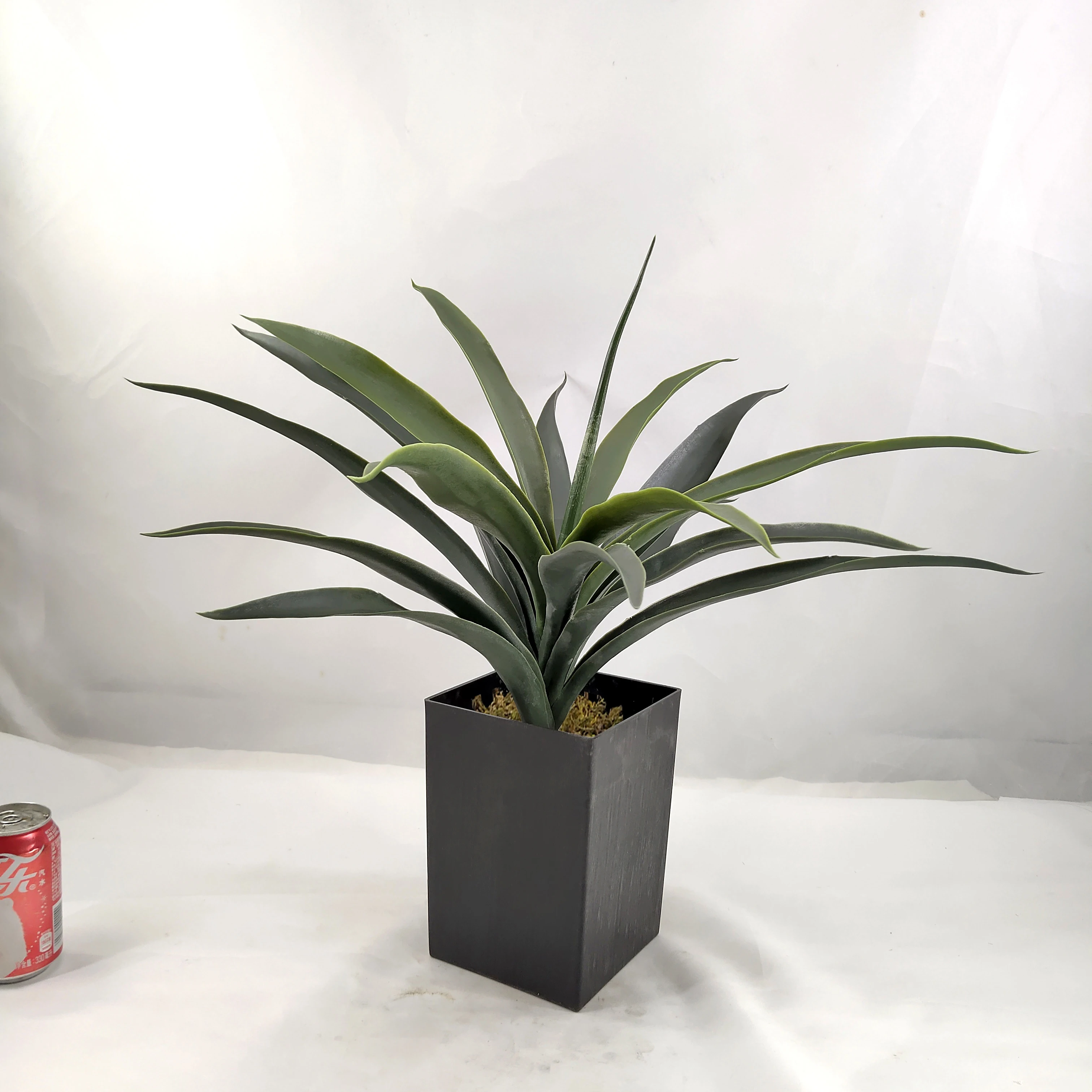 Artificial tree plastic tree artificial potted living room bonsai artificial green plant doorway decoration European style