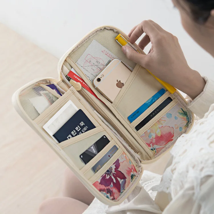 Travel Bag Factory Direct Sales Well Organizer, Printing Passport Holder Wallet With Wristlet Strap