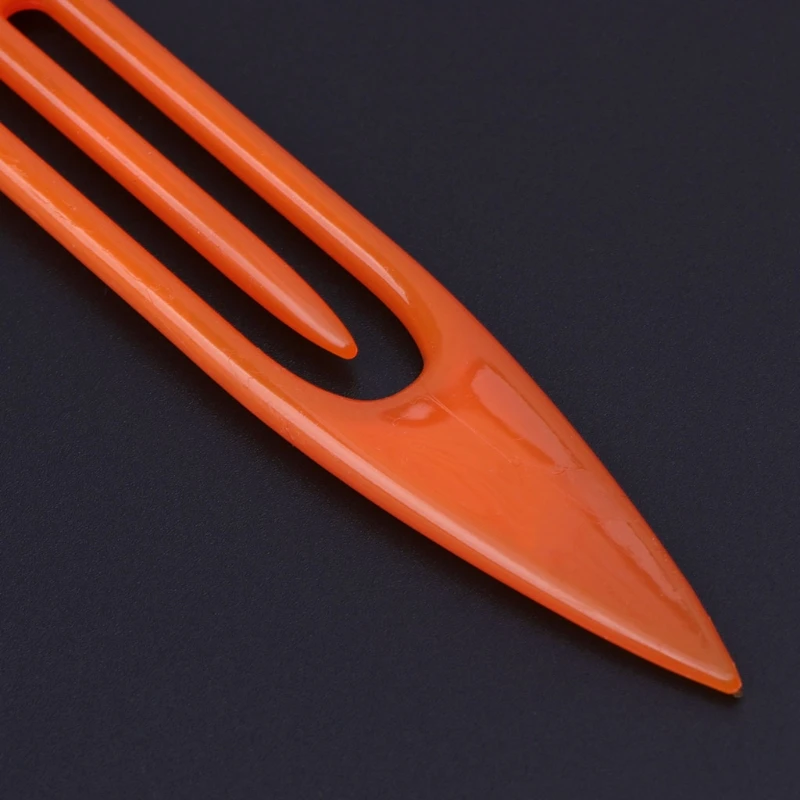 Hard plastic fishing line needle hook fishing equipment yellow repair fishing net needle hook