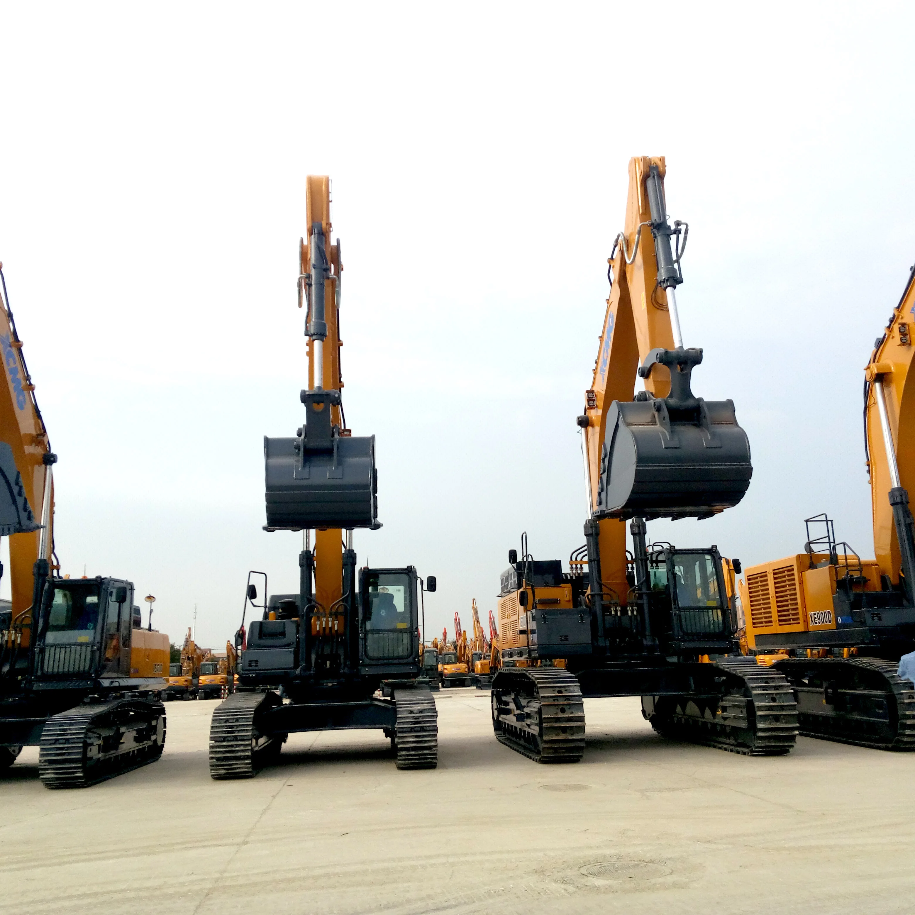 China Top Brand 90 TON Large Hydraulic Mining Crawler Excavator XE900D for Sale